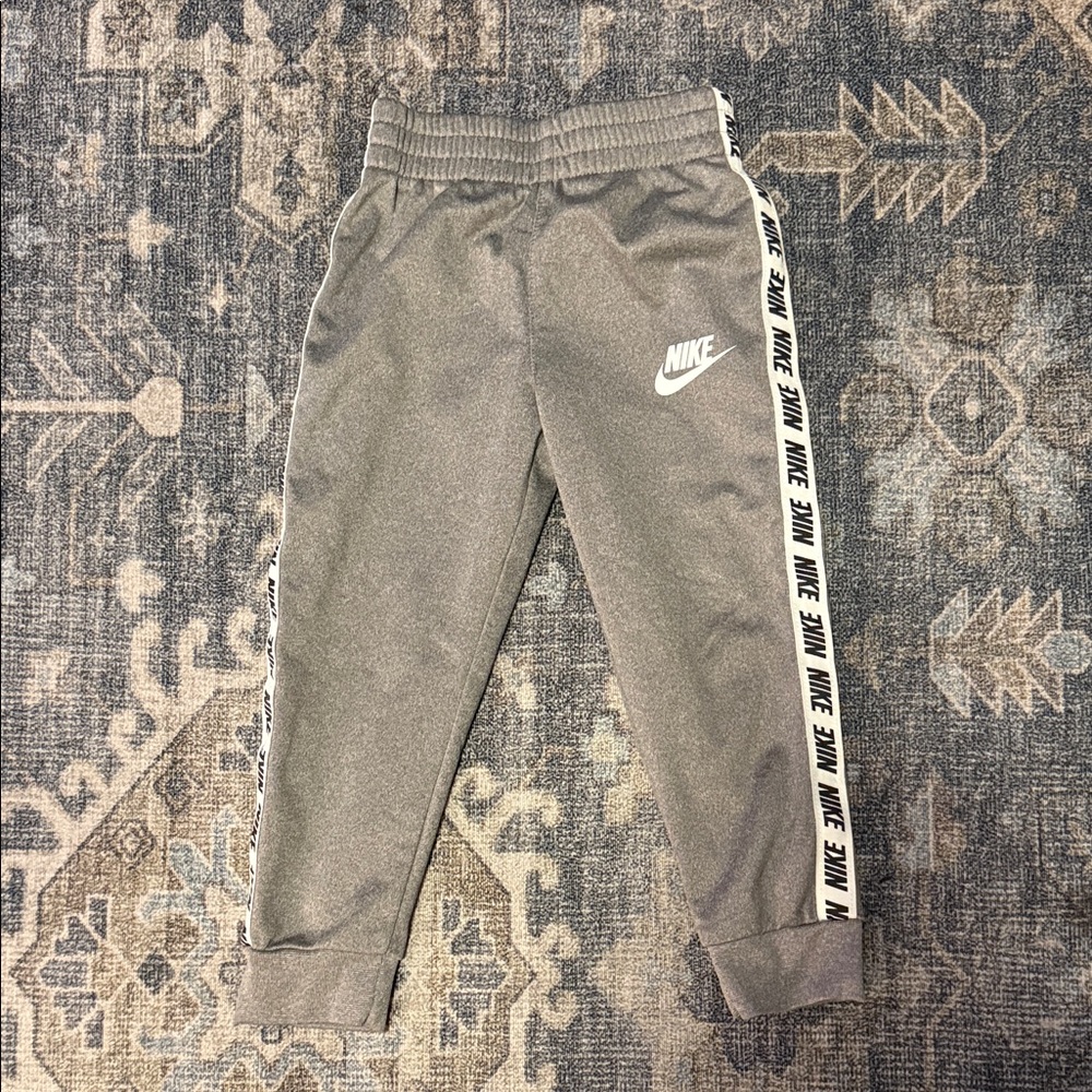 2/$10 Nike 3T Gray Pants/Joggers